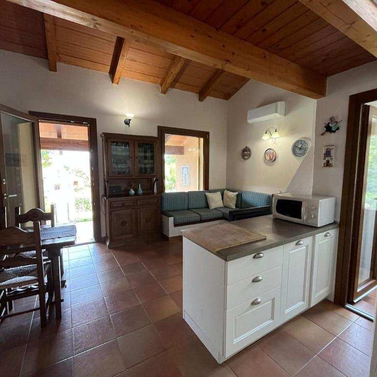 Sea Experiences 5 minuti dal mare- Ampia villa accessoriata - Appartamento con 3 Camere da Letto - 6