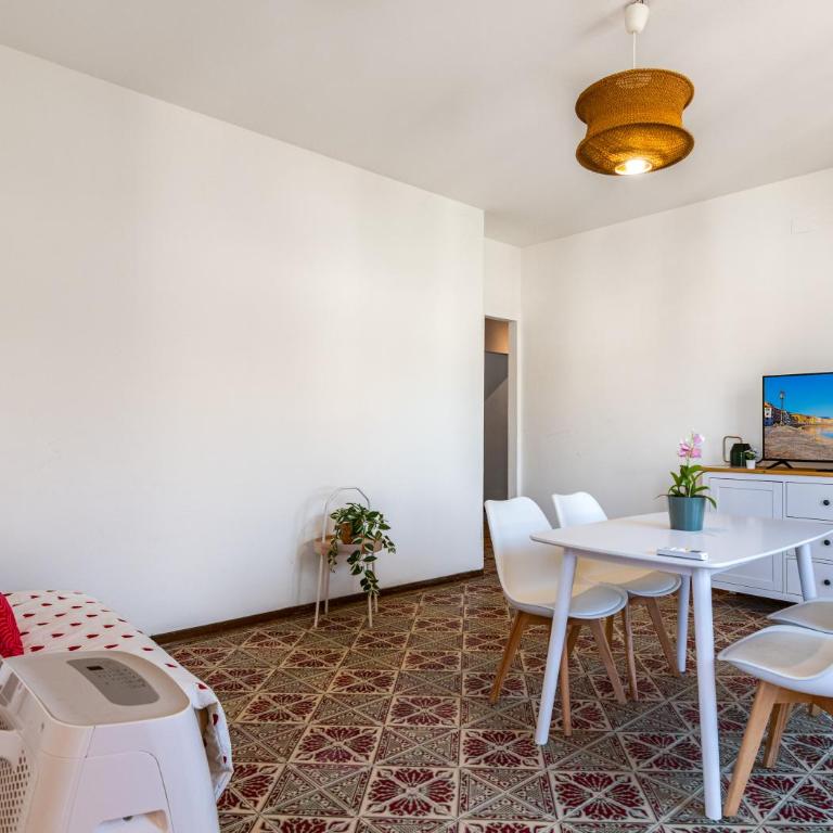 lnd 10- 2 Camere, parcheggio, ascensore, vicino al Centro - Appartamento con 3 Camere da Letto - 25