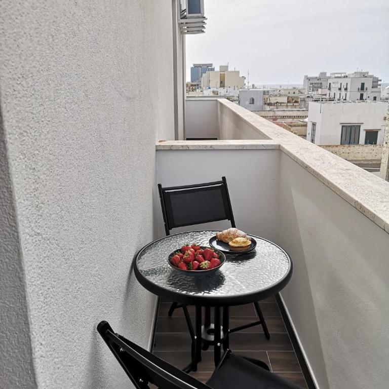 B&B Tra Scirocco e Tramontana - Camera Matrimoniale con Balcone - 10