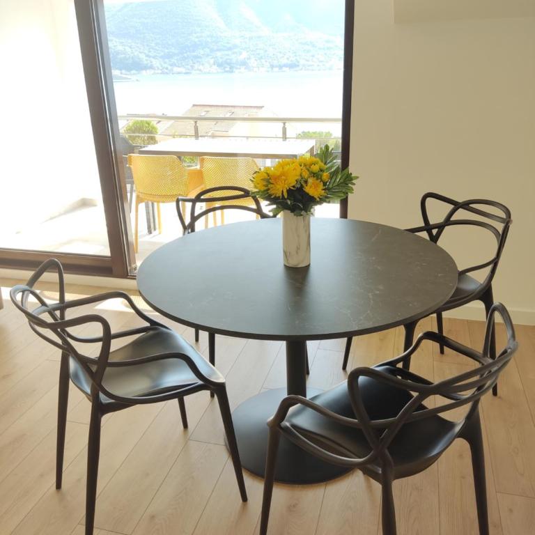 Pearl Shell Apartments - Deluxe Apartment - 11