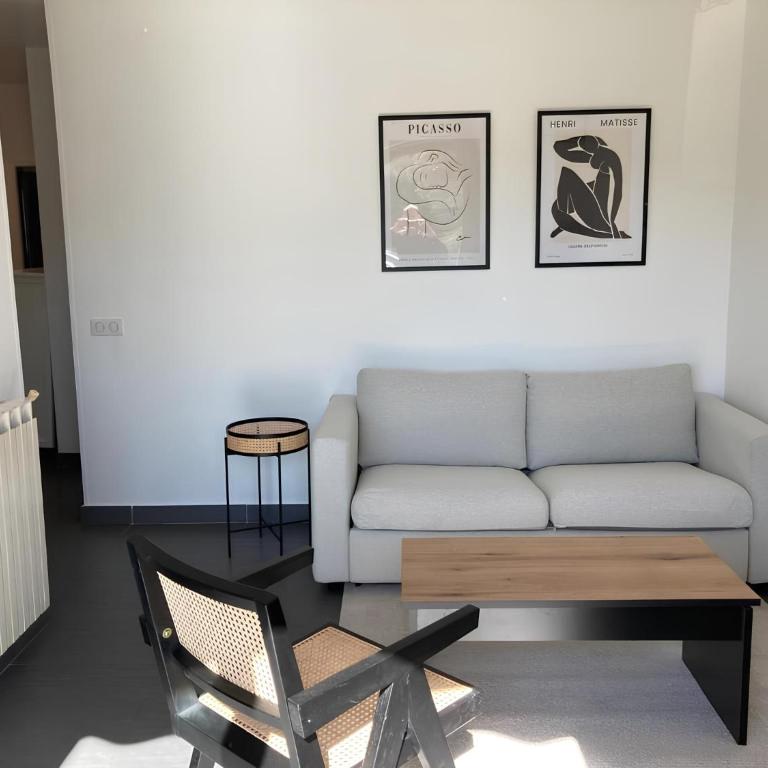 Superbe Appartement 2p avec place de parking - Appartement 1 Chambre - 1