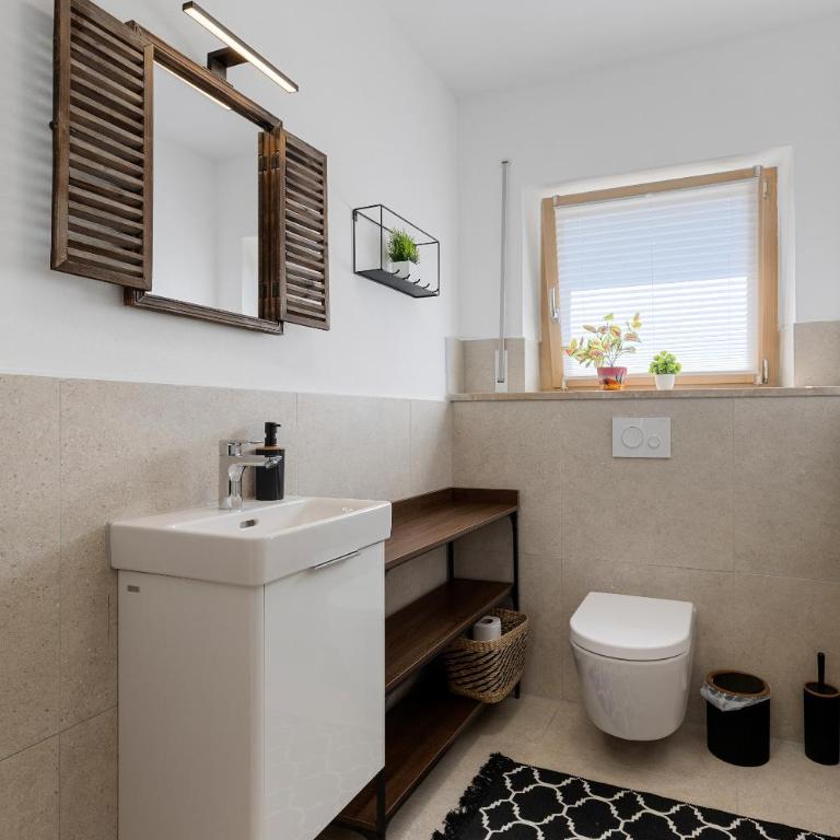 HOIMATglück - Großes Apartment mit 3 Schlafzimmern, überdachtem Balkon & separatem WC in ruhiger Lage - Apartment mit 3 Schlafzimmern - 9