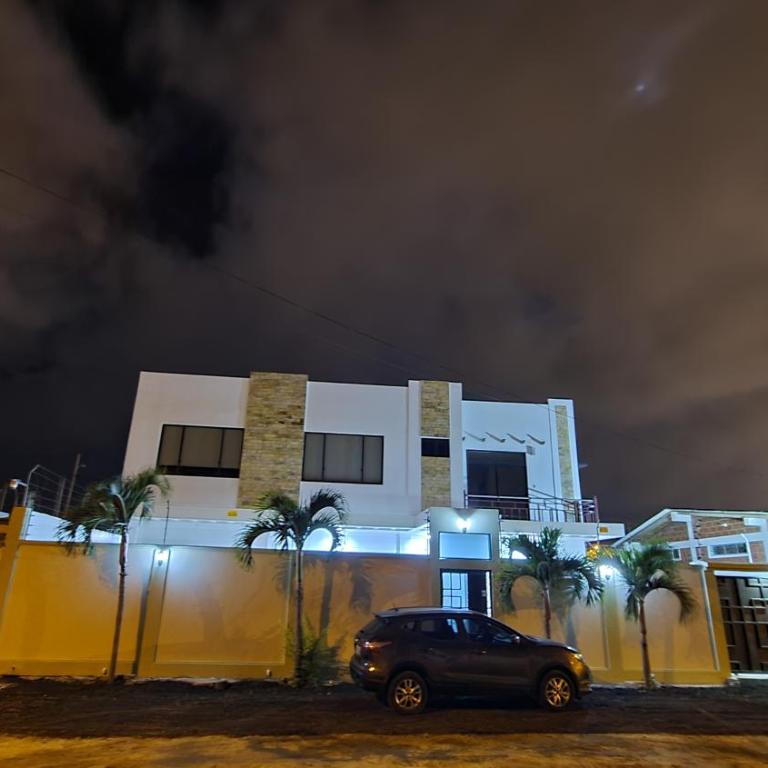 Gran Casa Con Piscina a 5 Minutos de la Playa - Apartment - 15