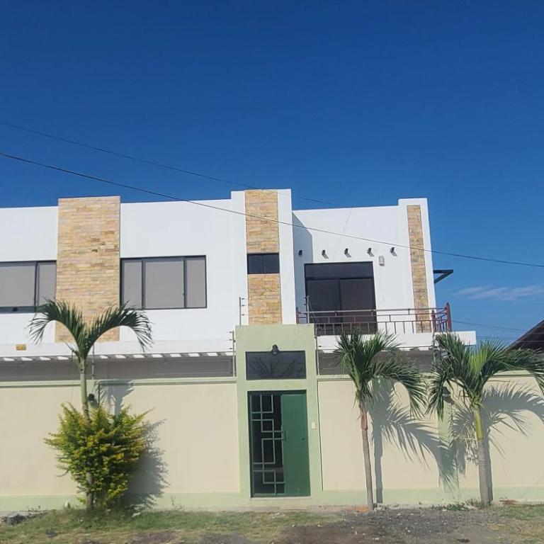 Gran Casa Con Piscina a 5 Minutos de la Playa - Apartment - 16