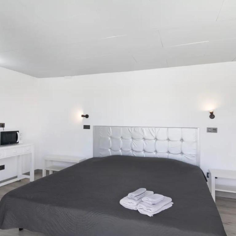 Suite con terraza y jacuzzi privada en Maspalomas - King Room with Spa Bath - 8