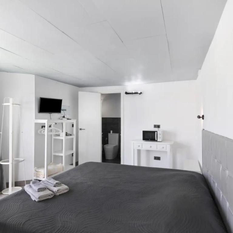 Suite con terraza y jacuzzi privada en Maspalomas - King Room with Spa Bath - 4