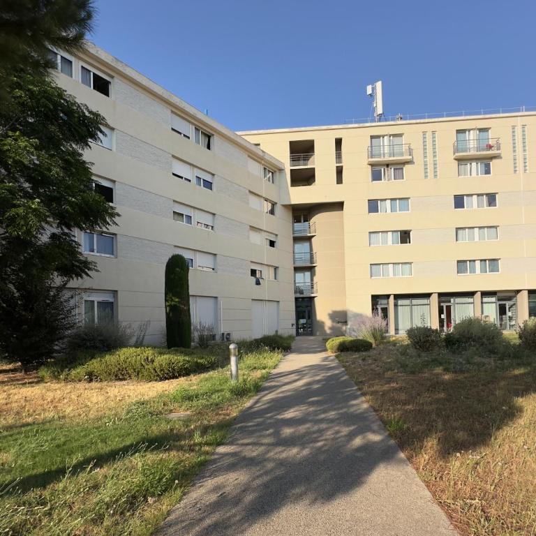 Appart'Hôtel avec Balcon et Netflix - Avignon gare TGV Confluence - Appartement avec Balcon - 12