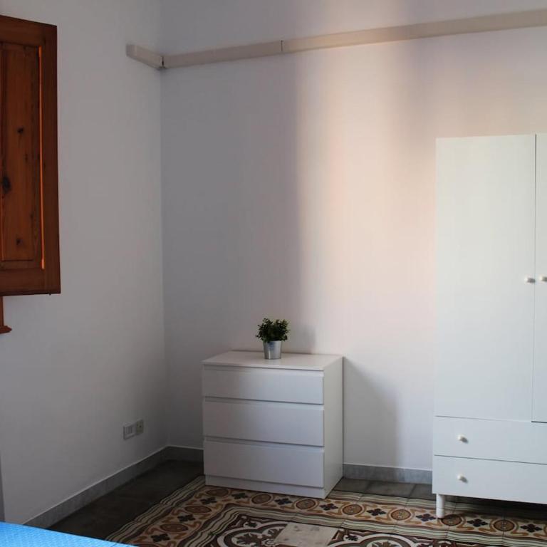 Lillo's House - Two-Bedroom Apartment - 11