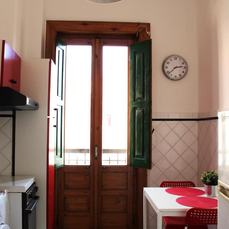 Lillo's House - Two-Bedroom Apartment - 13