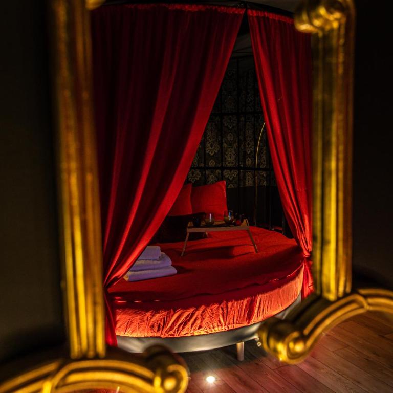 La Parenthèse Numéro 6 - Jacuzzi Reims - Appartement 1 Chambre avec Baignoire Spa - 9