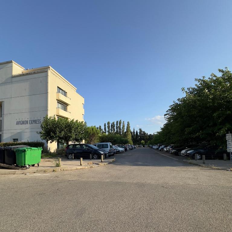 Studio Appart'Hôtel - Avignon gare TGV Confluence - Appartamento - 10