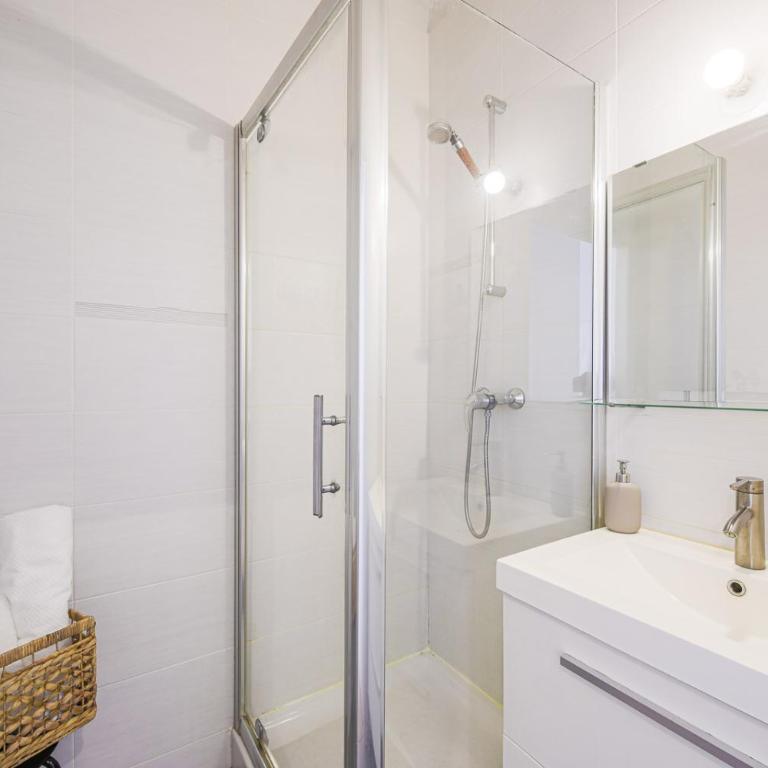 T2 cosy, calme, cœur de Grenoble - One-Bedroom Apartment - 4