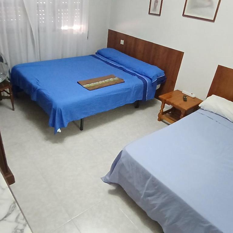 Habitación 4 personas en Toledo - Habitación con cama grande - 22