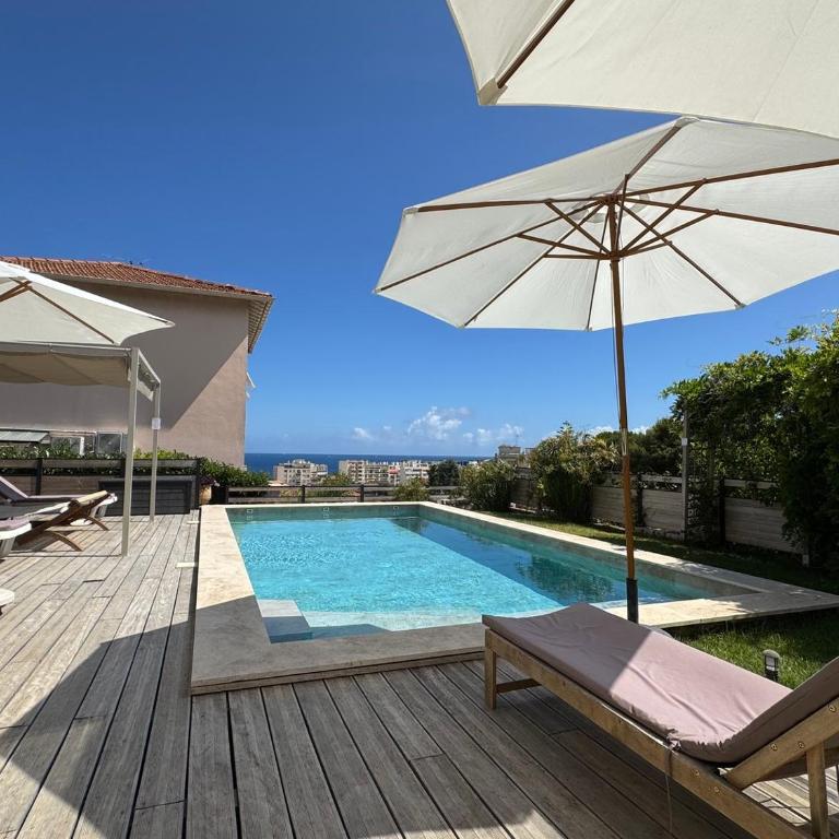 Villa moderne pour 8 personnes - Vue sur Nice ! - Villa 1 Chambre - 8