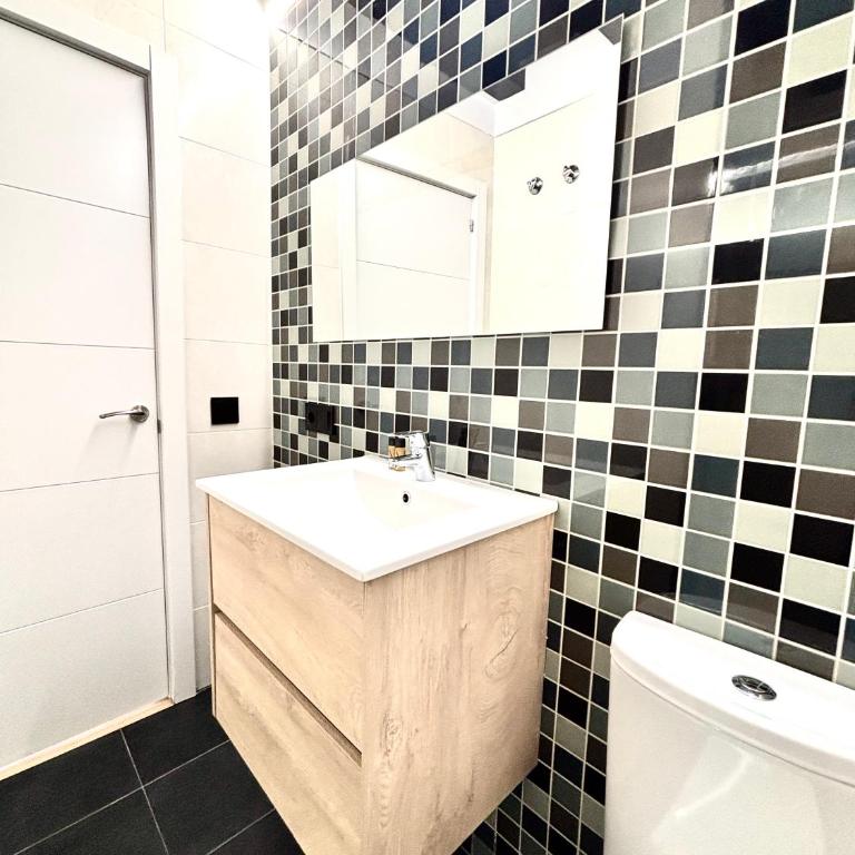 Casa Valencians - Penthouse Apartment - 21