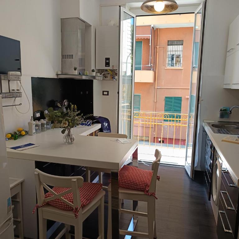 Cavallotti 7 by Holiday World - Appartamento con 2 Camere da Letto e Balcone - 3