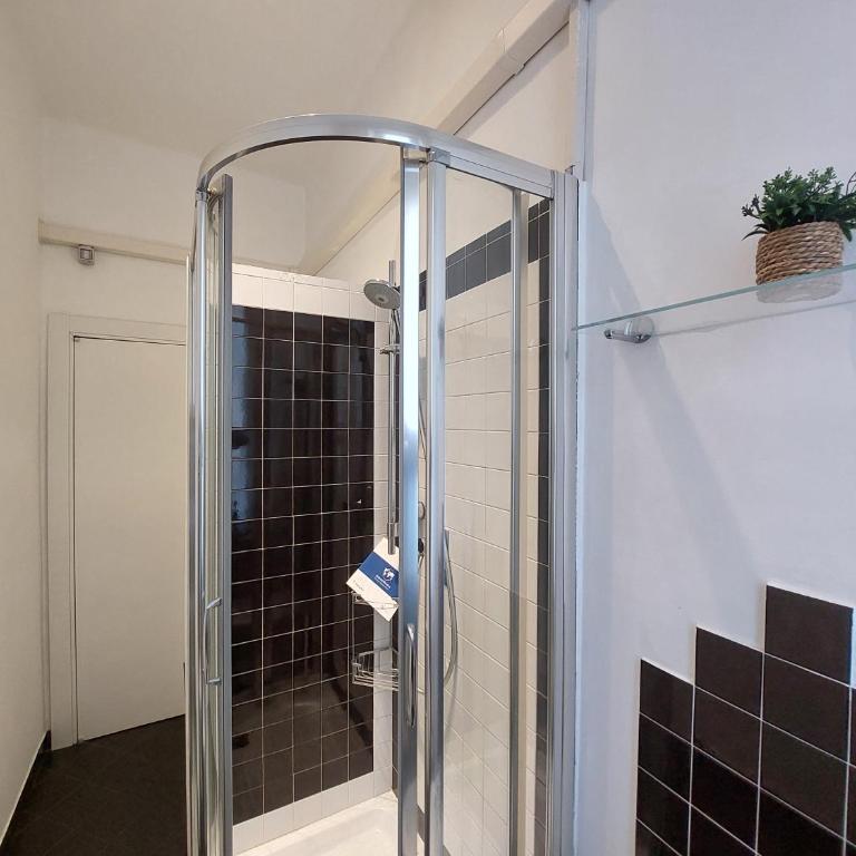 Cavallotti 7 by Holiday World - Appartamento con 2 Camere da Letto e Balcone - 21