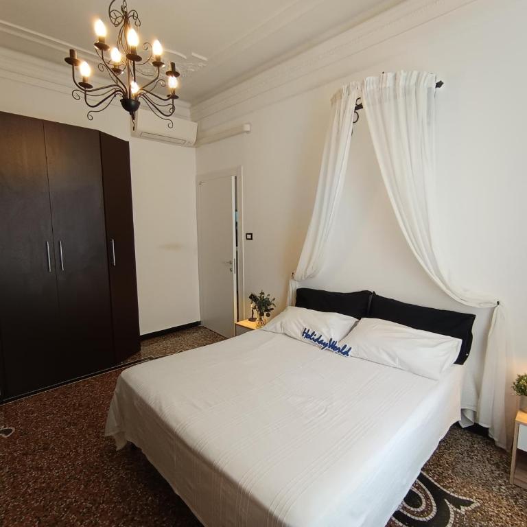 Cavallotti 7 by Holiday World - Appartamento con 2 Camere da Letto e Balcone - 1