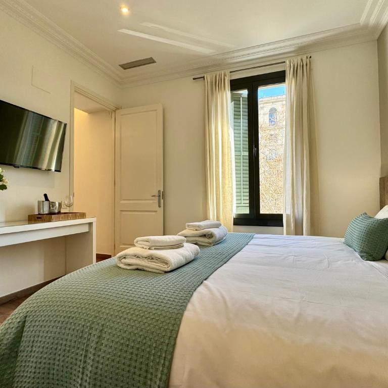 MODERN ELEGANCE by MyRentalHost - Three-Bedroom Apartment - 4