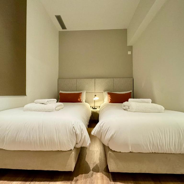 MODERN ELEGANCE by MyRentalHost - Three-Bedroom Apartment - 5