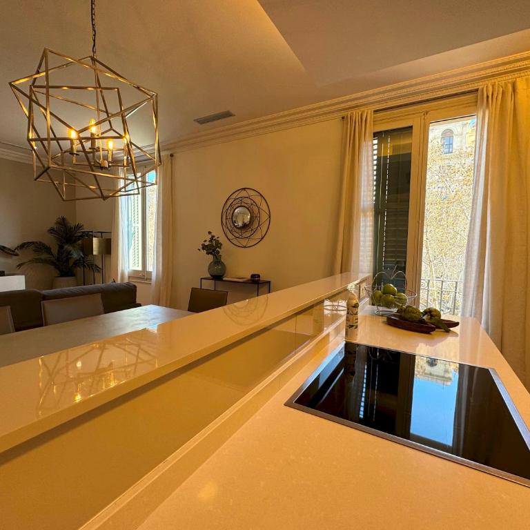 MODERN ELEGANCE by MyRentalHost - Three-Bedroom Apartment - 24