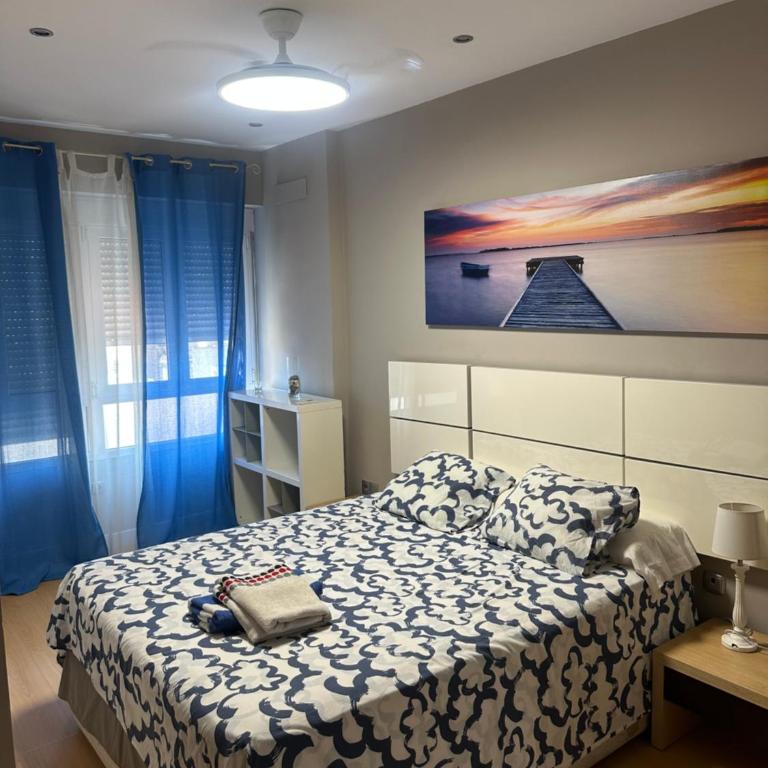 Calle Juan Lirola - Apartamento de 2 dormitorios - 1