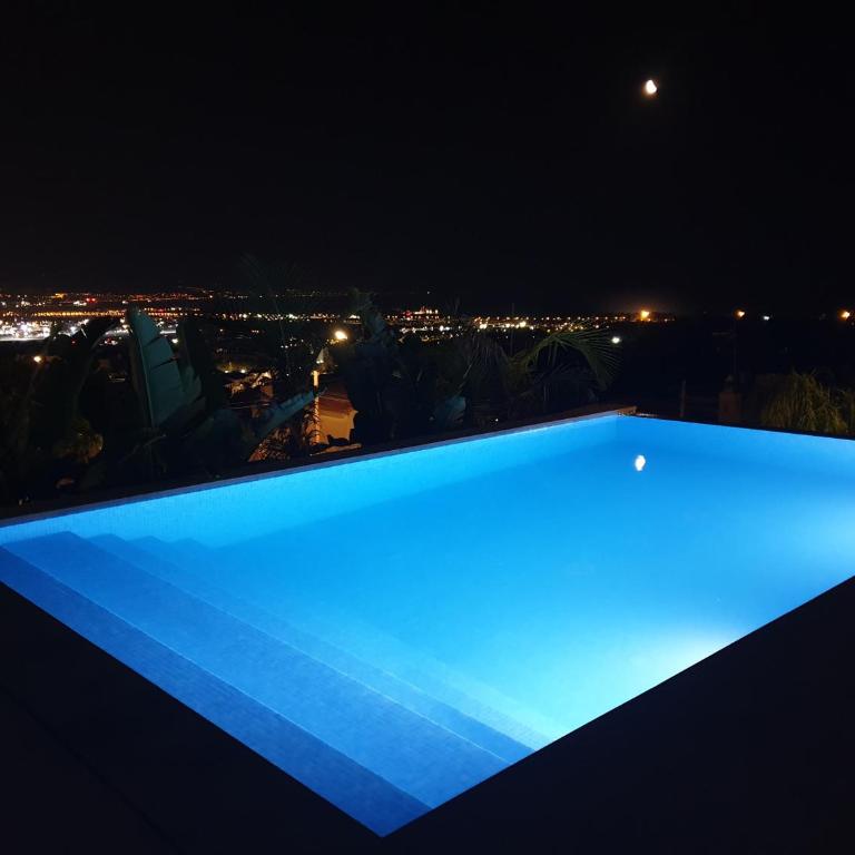 Happyplace Malaga - Villa with Panoramic Sea View Heated Infinity Saltwater Pool - Villa con vistas al mar - 40