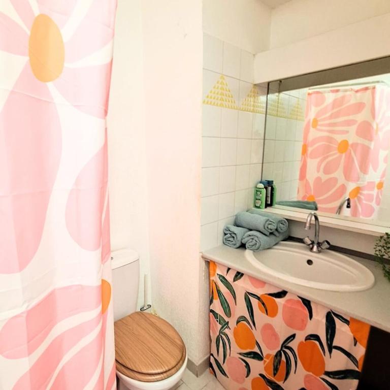 Studio Nîmes Close to Arenas and Historic Center - Appartamento con 2 Camere da Letto - 2