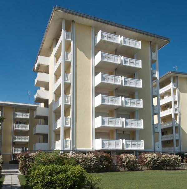 Condominio Girasole - Two-Bedroom Apartment - 14