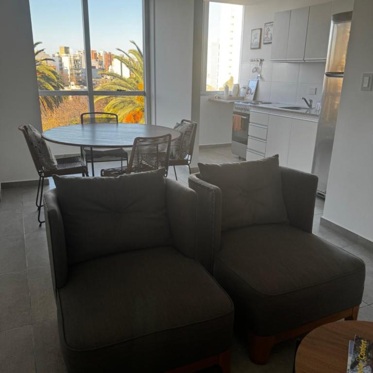 Depto frente a plaza Azcuénaga - One-Bedroom Apartment - 8