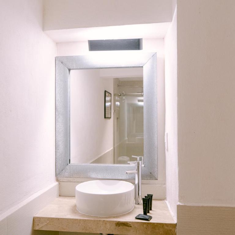 Crisol - Frente a la Parroquia de San Miguel Arcángel - Habitación Doble Estándar - 8