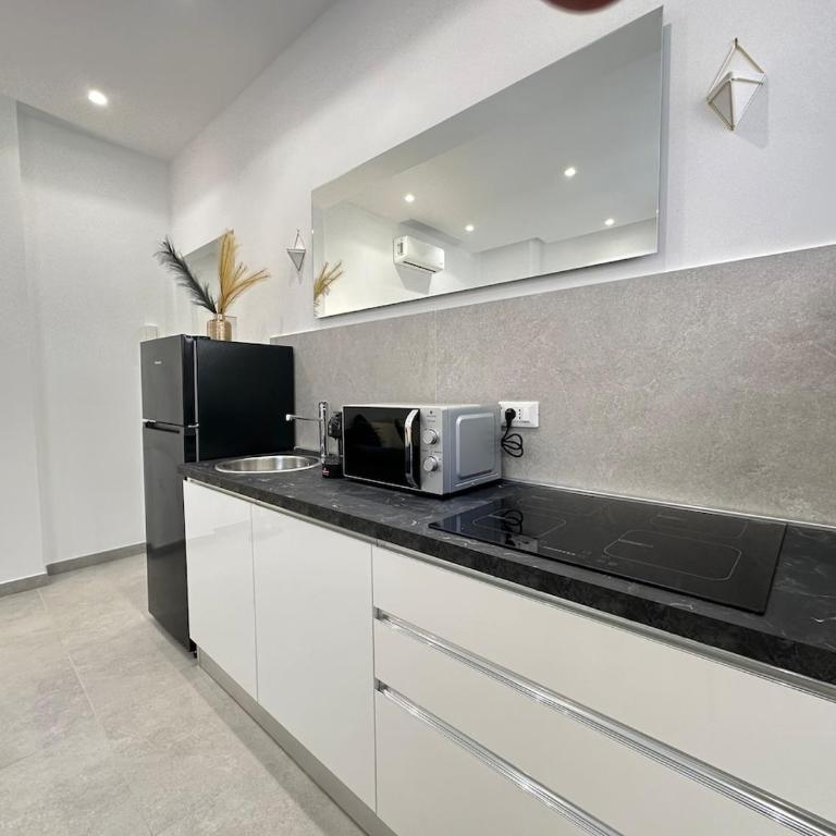 Deluxe Apartment ROMA CENTRO - Villa Borghese - Two-Bedroom Apartment - 12