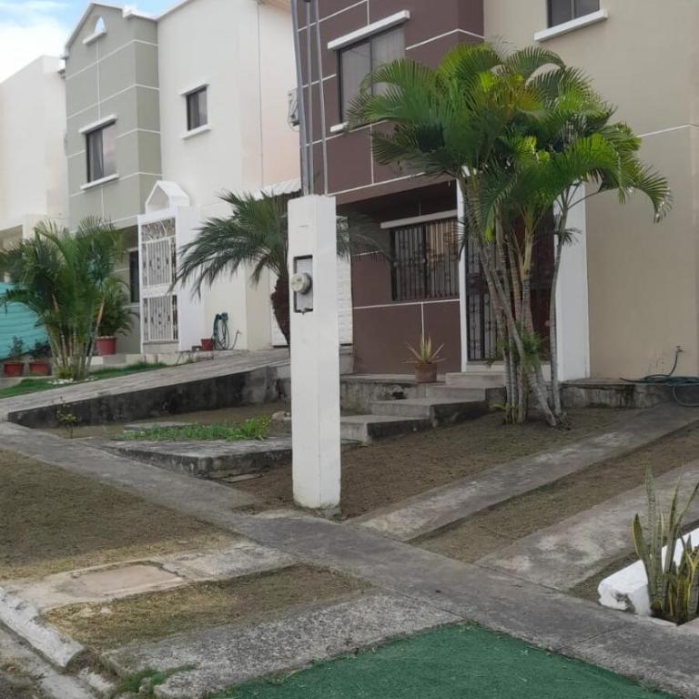 Casa en Manta - Casa de 3 dormitorios - 5