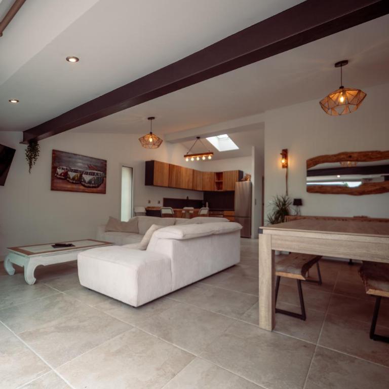 Villa Front de Lac à Lacanau avec Tennis Privatif et Vue Panoramique - Three-Bedroom Villa - 11