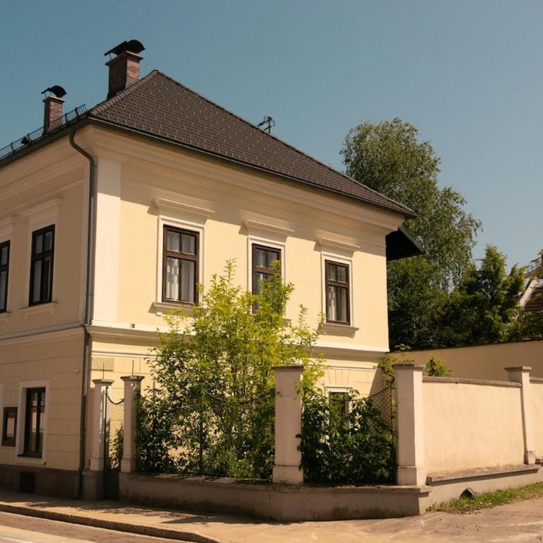 Vintage apartment with flair in Völkermarkt - Apartment mit 1 Schlafzimmer und Balkon - 2