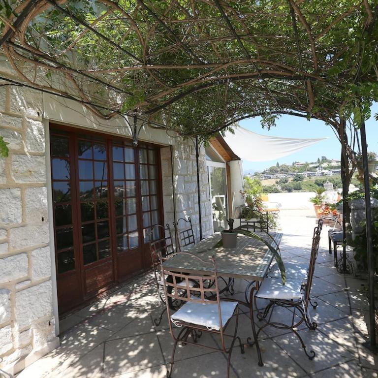 Magnifique Villa sur les collines de Nice, 6 Pièces, clim, barbecue, sauna et hammam - Villa - 15
