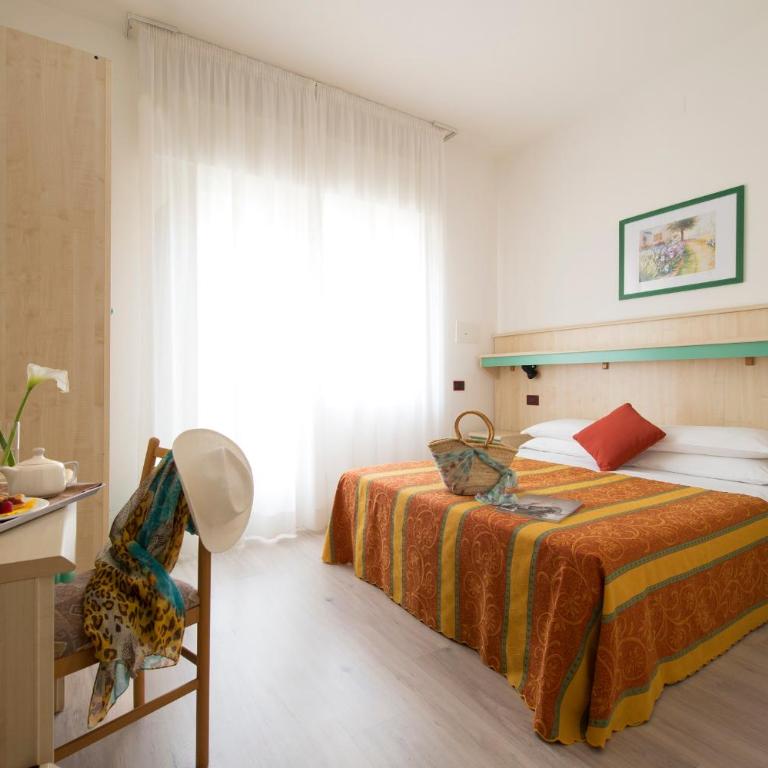 Hotel Pillon - Camera Matrimoniale Budget - 1