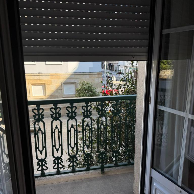 Flor - Double Room with Balcony - 1