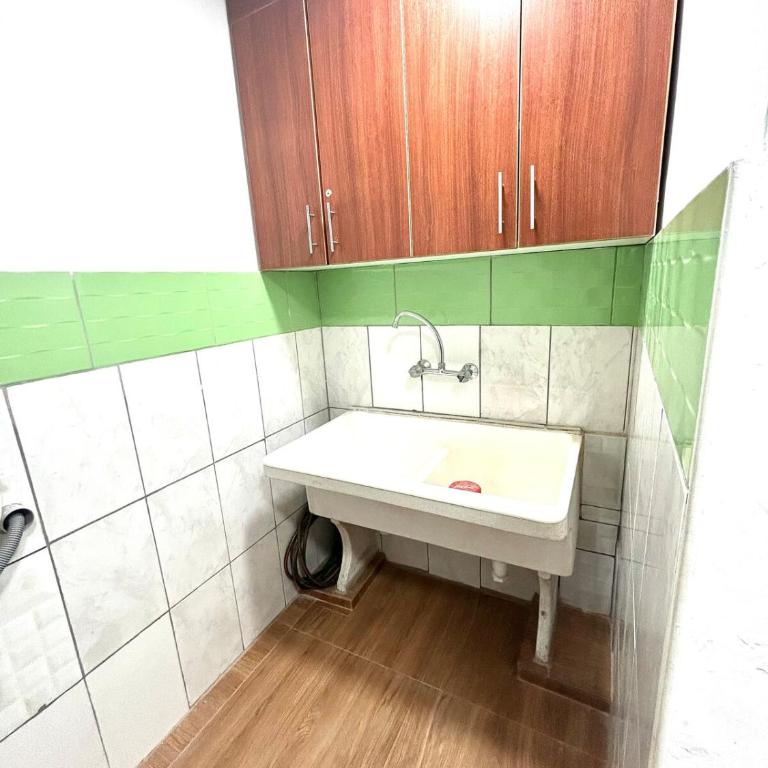 Gran depa económico 4hab la Molina tranquila - Apartment - 21