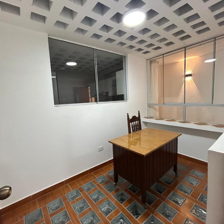 Gran depa económico 4hab la Molina tranquila - Apartment - 24