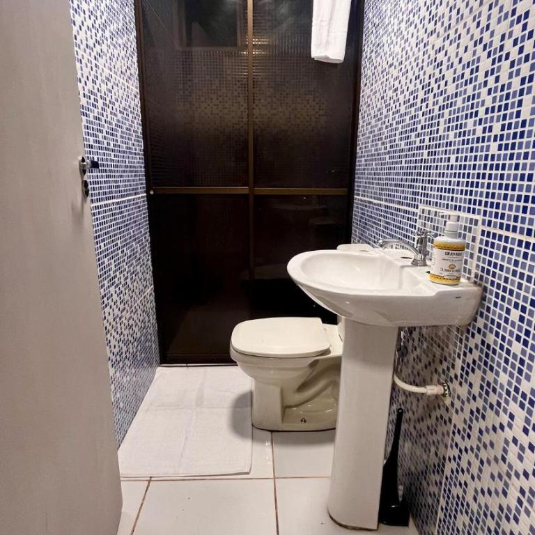 Apartamento 3 dormitorios Ciudad del Este - Three-Bedroom Apartment - 7