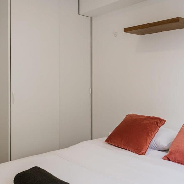 Elegant 2BR Duplex with Style - Apartamento - 16