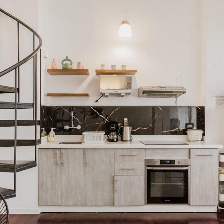 Elegant 2BR Duplex with Style - Apartamento - 33