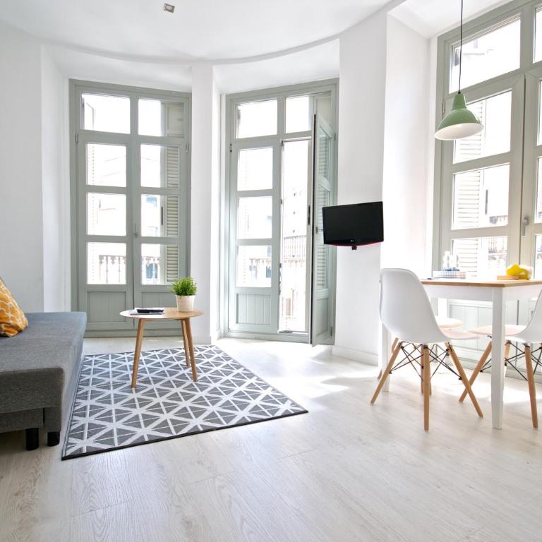 MalagaUrbanRooms - Central Suites - Apartamento Deluxe - 3