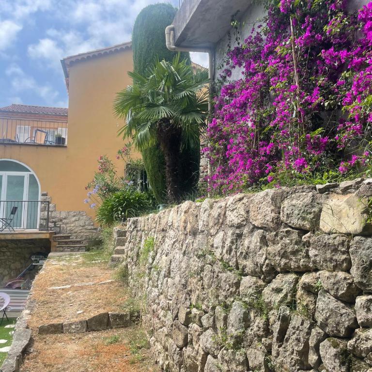 Sensivilla Guest House - Grasse - Costa Azzurra - Chambre Double - Vue sur Piscine - 3