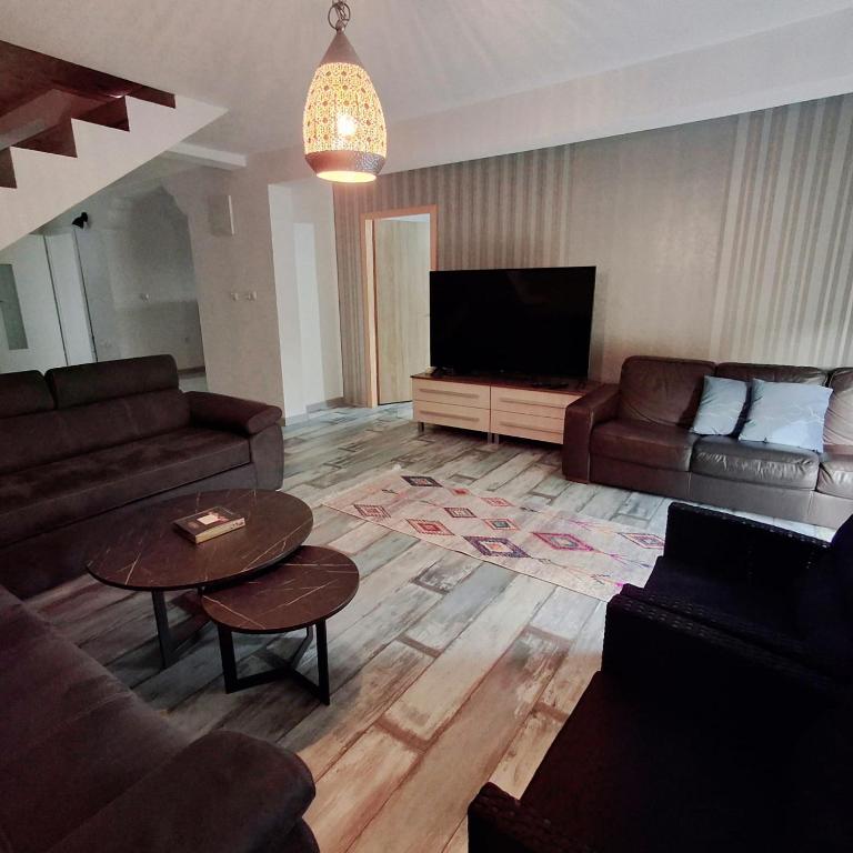 Peace Holiday Home - One-Bedroom House - 13