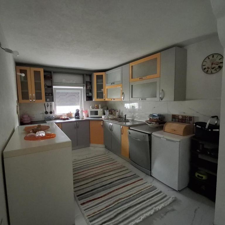 Peace Holiday Home - One-Bedroom House - 8