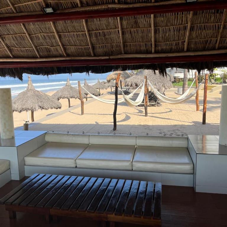 FRENTE AL MAR A PIE DE PLAYA CON ALBERCA yJACUZZY - Two-Bedroom Apartment - 17