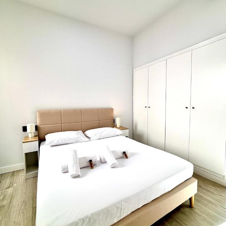 Casa Valencians - Two-Bedroom Apartment - 10