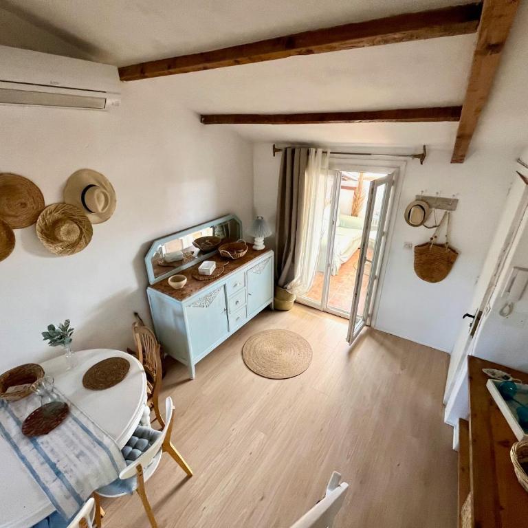 Joli cocon sous les toits au cœur de Vence et sa charmante terrasse tropezienne - Appartement 1 Chambre - 8